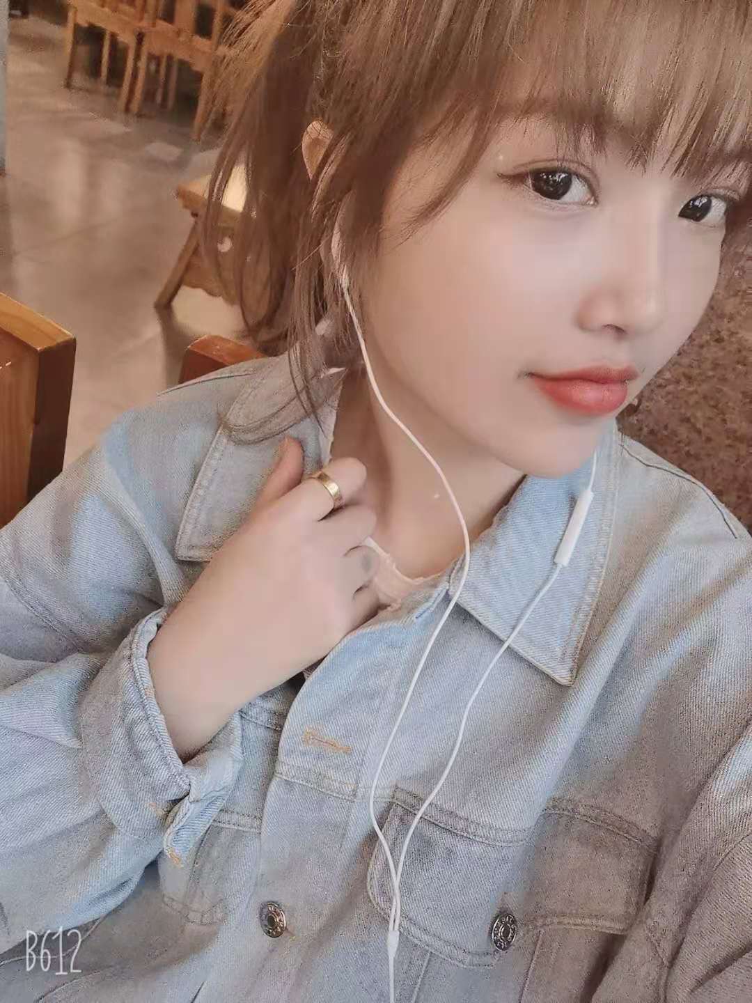 纤姿玉色白芊芊